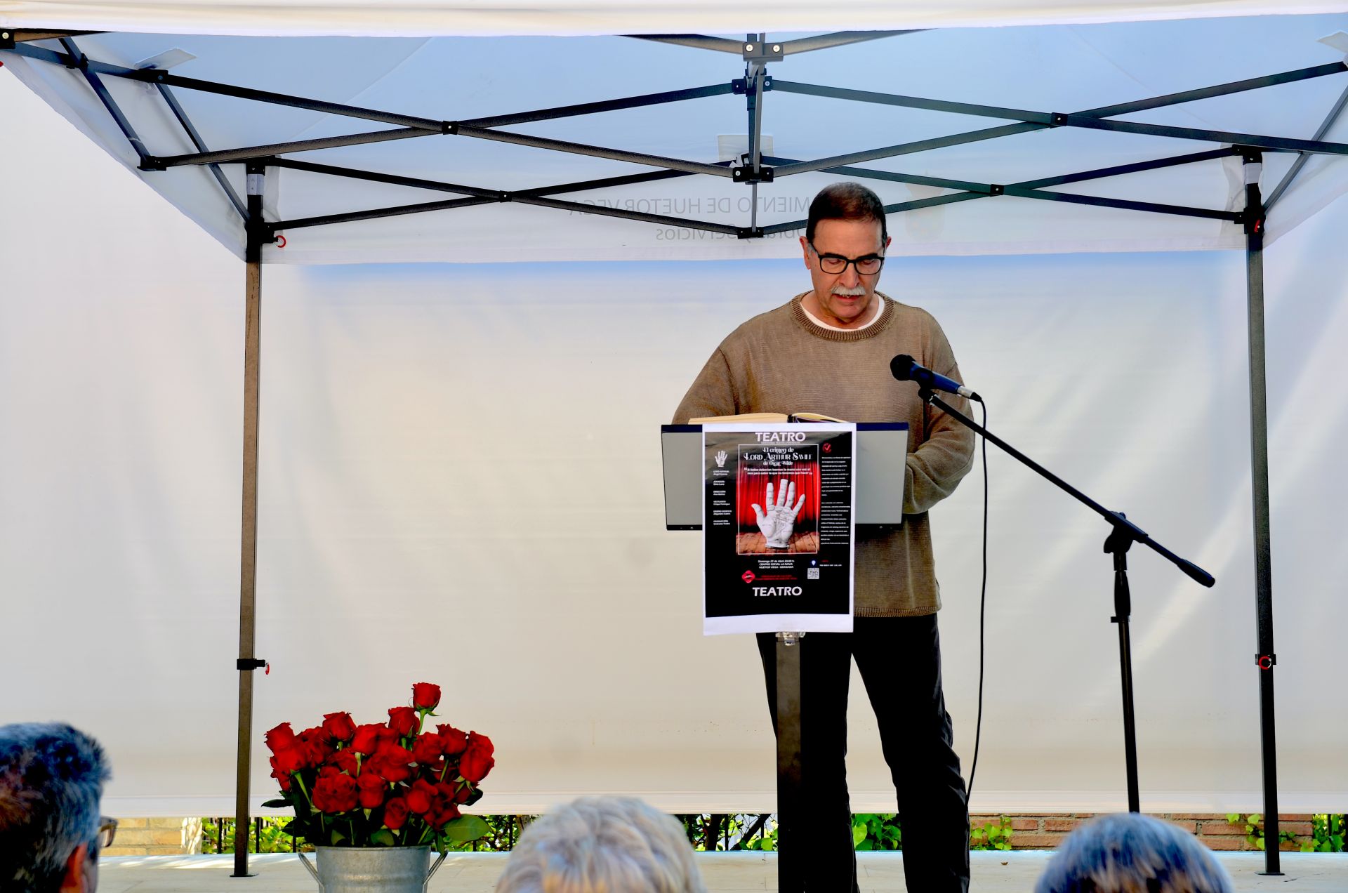 Huétor Vega lee 'El Quijote' en el Carmen de San Rafael