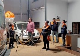 El dispositivo se prolongó hasta que volvió la luz de madrugada, prestando asistencia a personas y empresas que lo necesitaron.