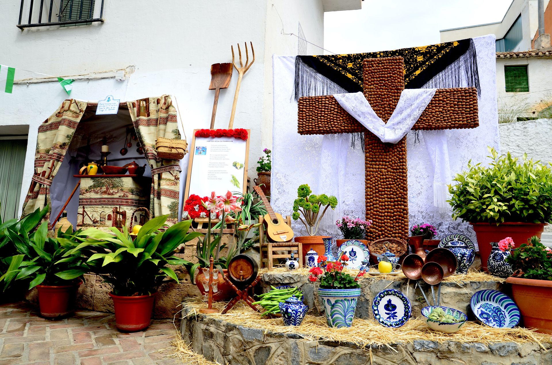 Así son las cruces que han concursado en Huétor Vega