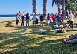 Jornada de convivencia en la Playa de Poniente de Motril.