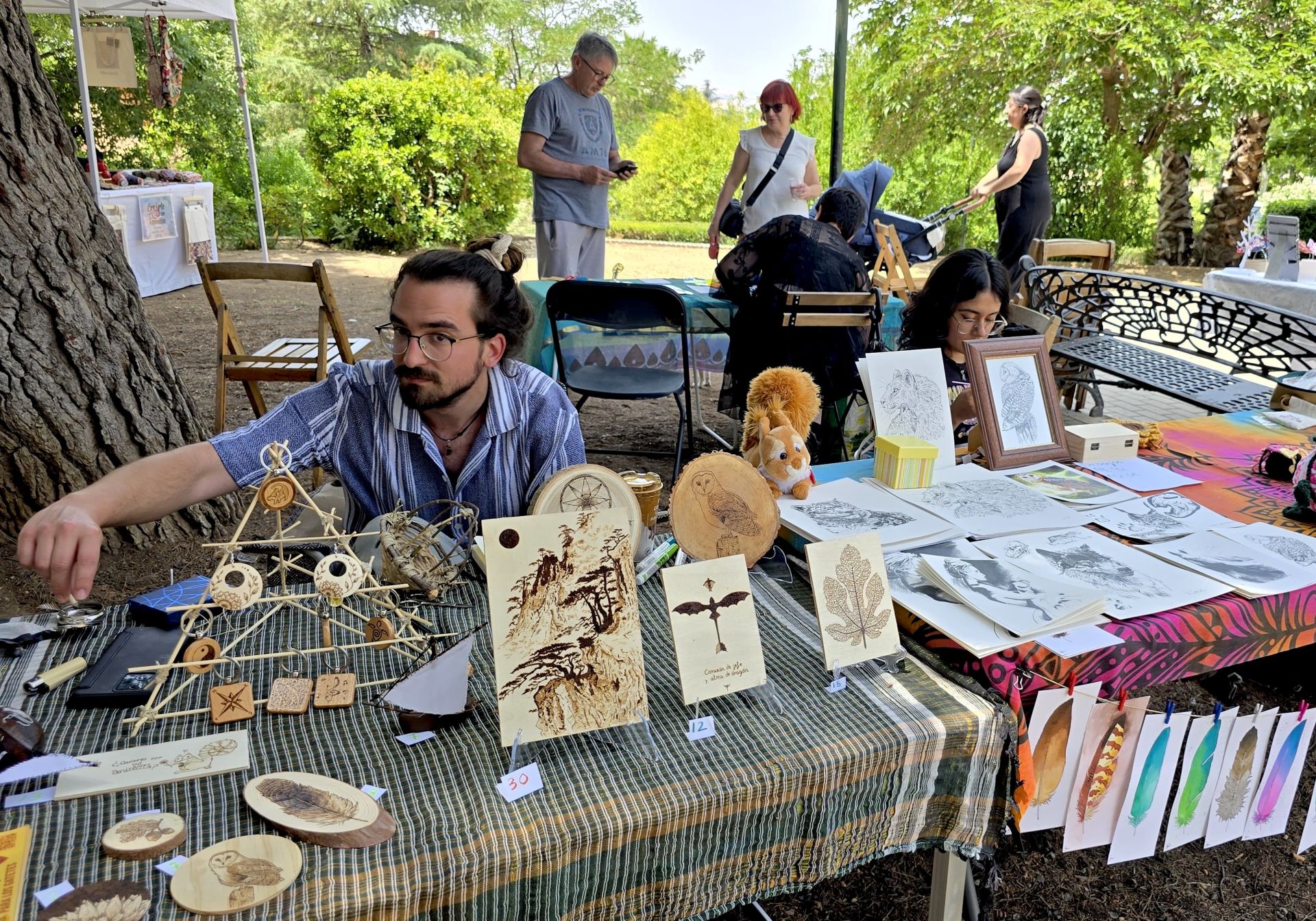 Músicos y artesanos unen fuerzas solidarias en Huétor Vega