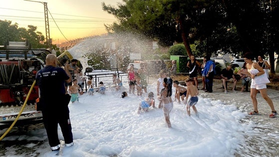 Huétor Vega, el pueblo que 'activa' sus plazas en verano