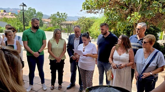 Huétor Vega condena el asesinato de una trabajadora de ayuda a domicilio en Galicia