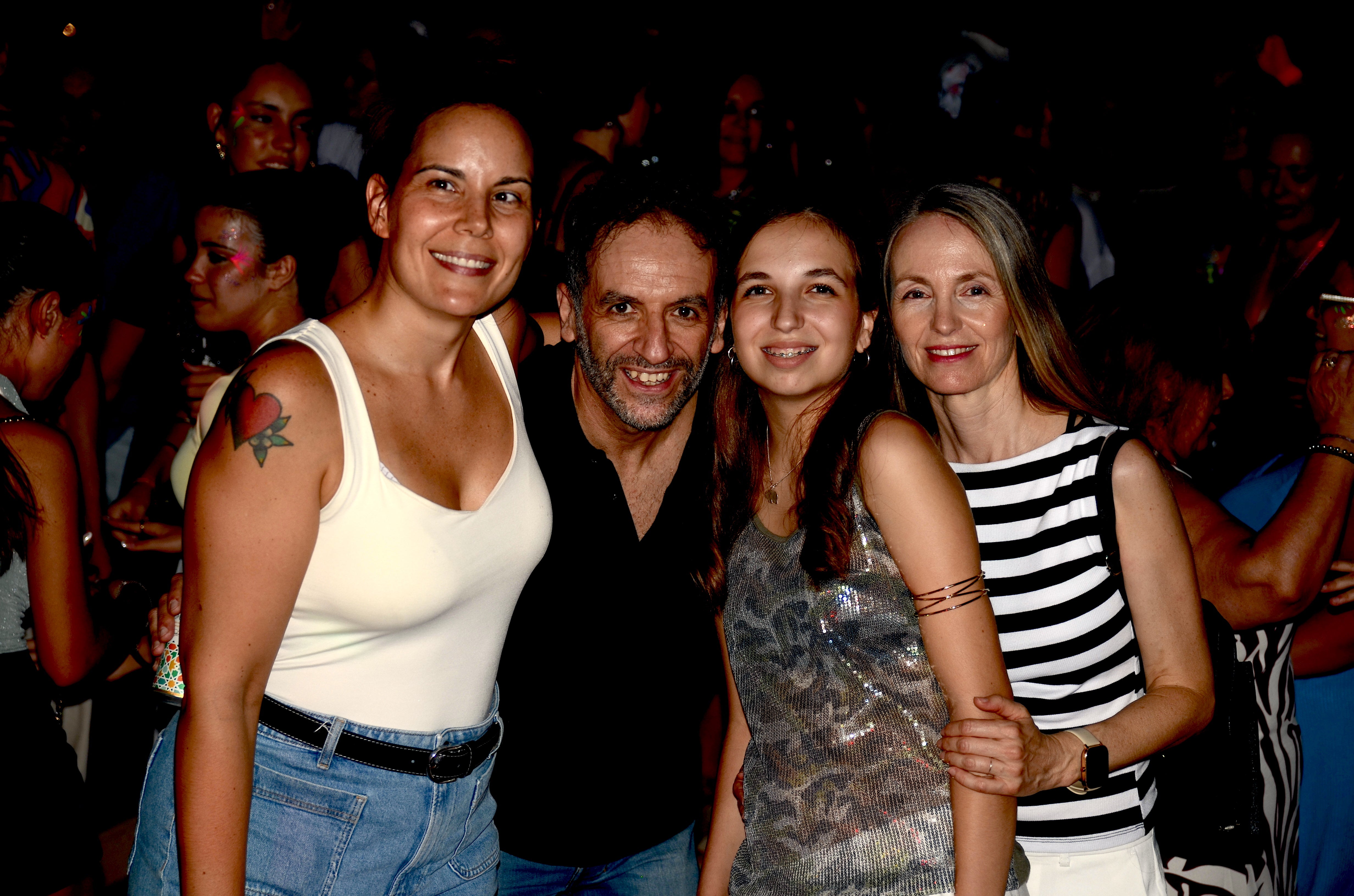 Fiesta &#039;ochentera&#039; en Huétor Vega