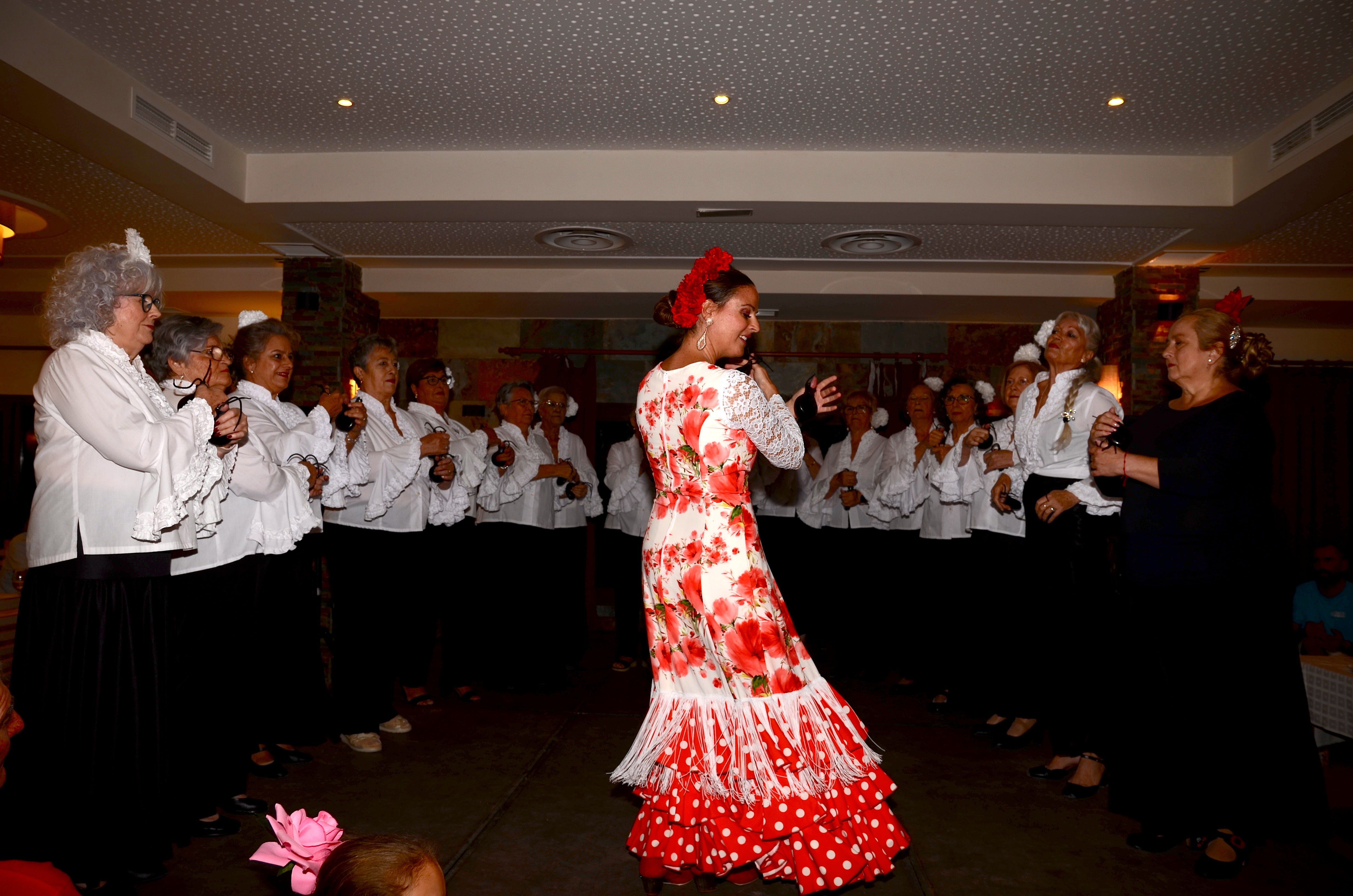 San Miguel, el barrio de Huétor Vega que baila por su patrón