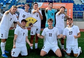 Los 'ocho fantásticos' del CD Huétor Vega que han conseguido el bronce mundial con la camiseta de la UGR.