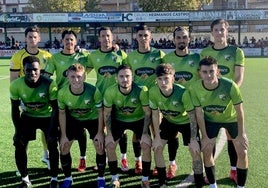Once inicial del Huétor Vega en Torredonjimeno.