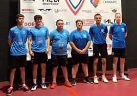 El Ébano Huétor Vega de Tercera División (a la derecha), con el Vegas del Genil.