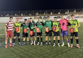 El filial nazarí tuvo un detalle con los ocho ganadores del bronce en el Mundial Universitario.