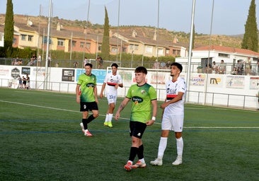 Los verdinegros Joan Grasa e Iván Casares, en un partido en Las Viñas esta temporada.