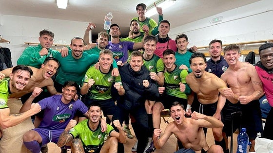 El CD Huétor Vega sigue escalando antes de recibir al Churriana el domingo