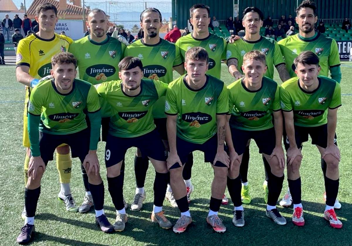 Once inicial del CD Huétor Vega ante el Churriana de la Vega.