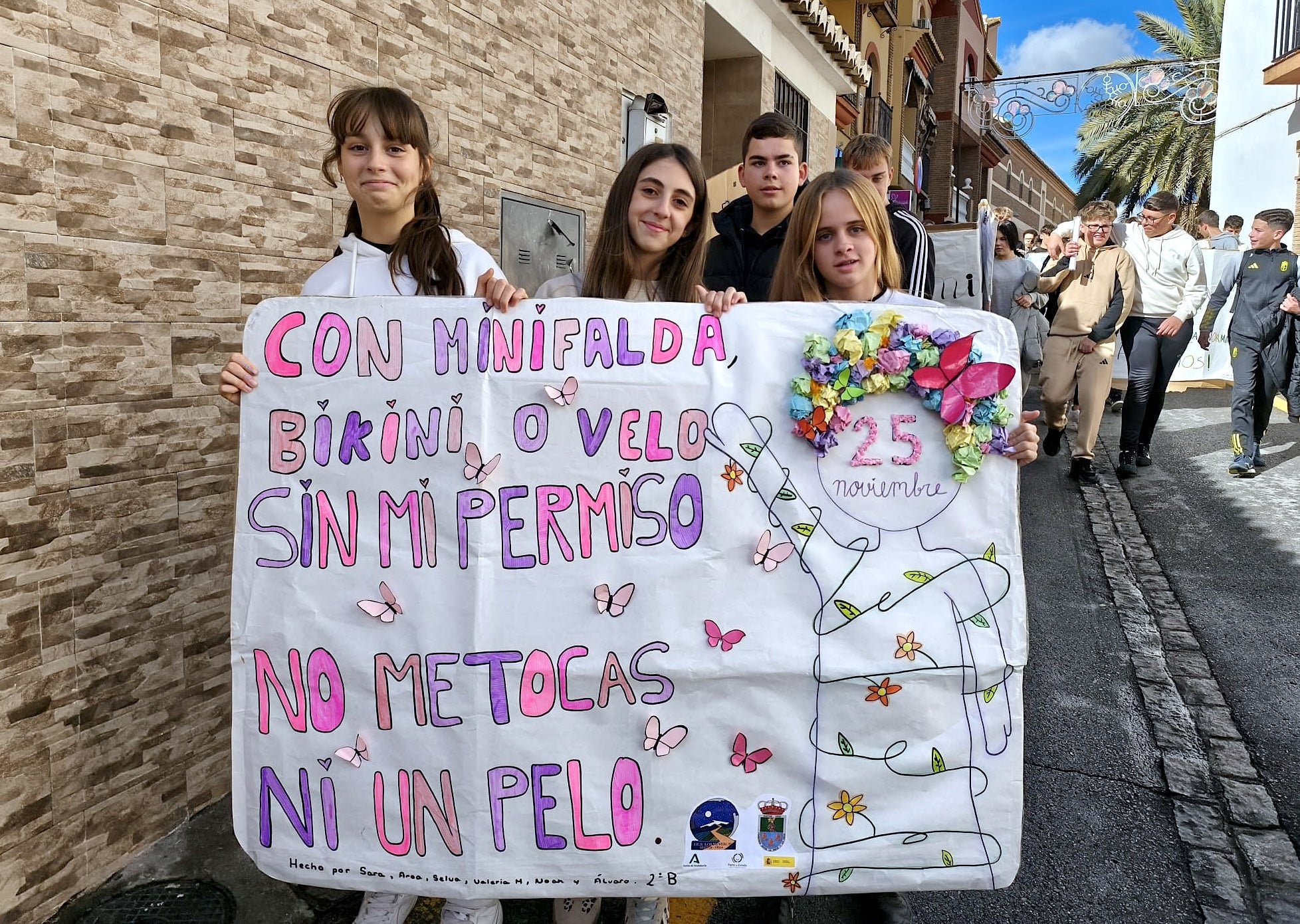 Los centros educativos de Huétor Vega enarbolan la lucha del 25N