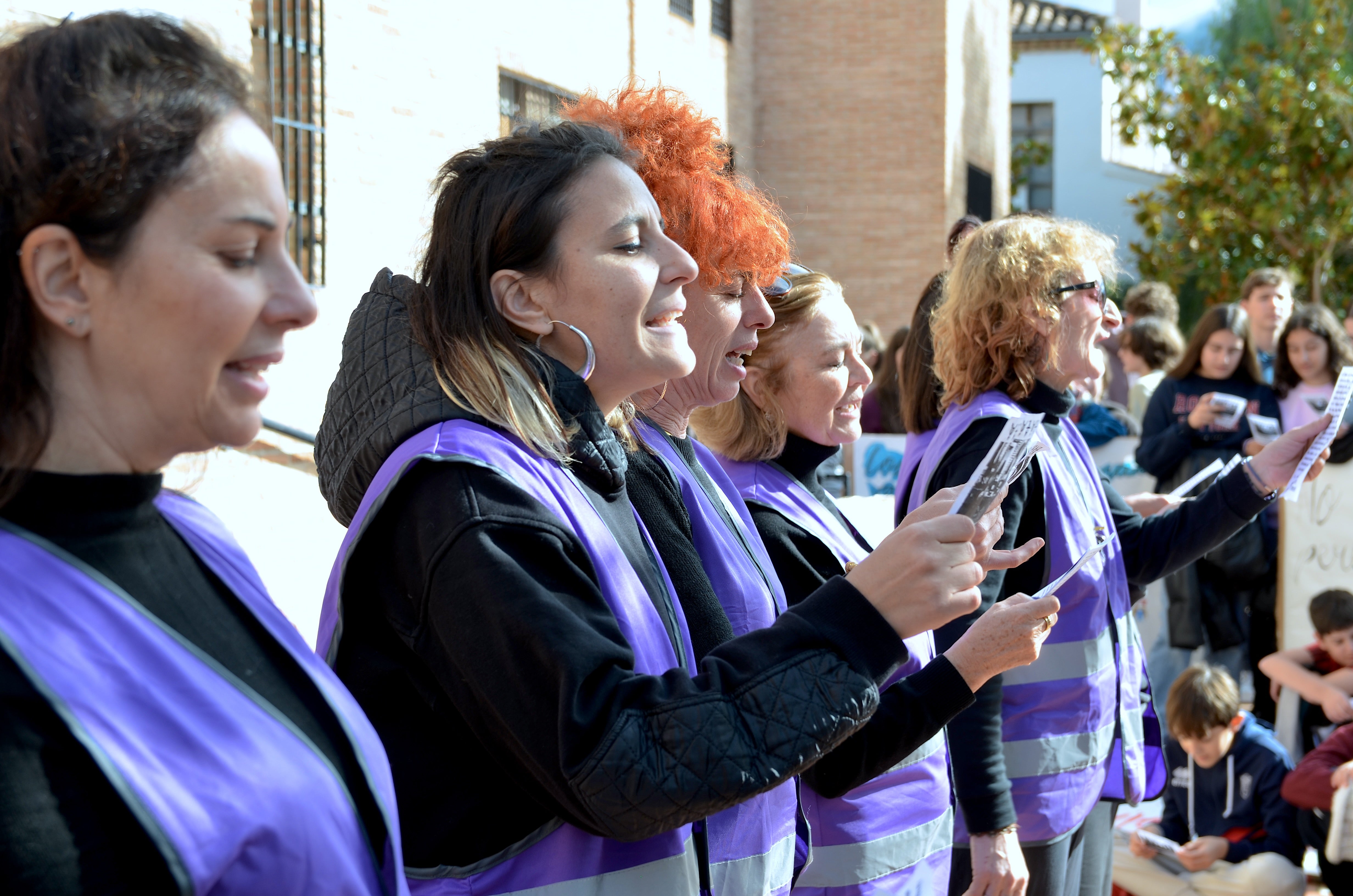 Los centros educativos de Huétor Vega enarbolan la lucha del 25N