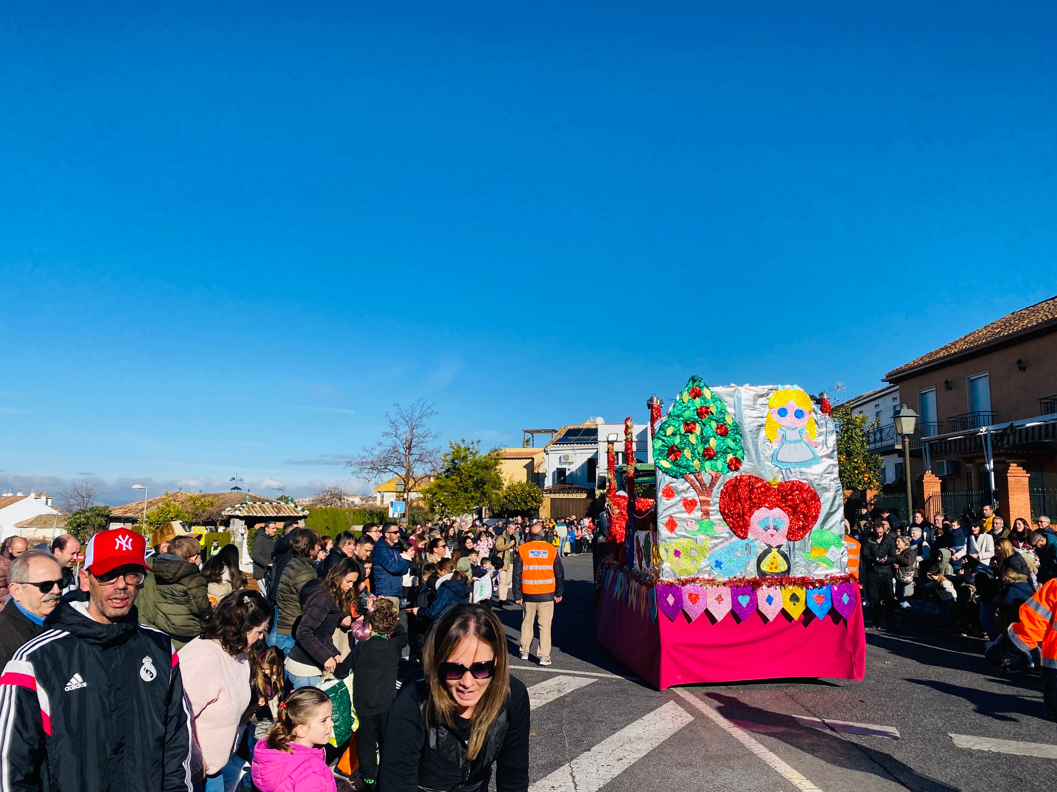 El sol ilumina la Cabalgata de Huétor Vega