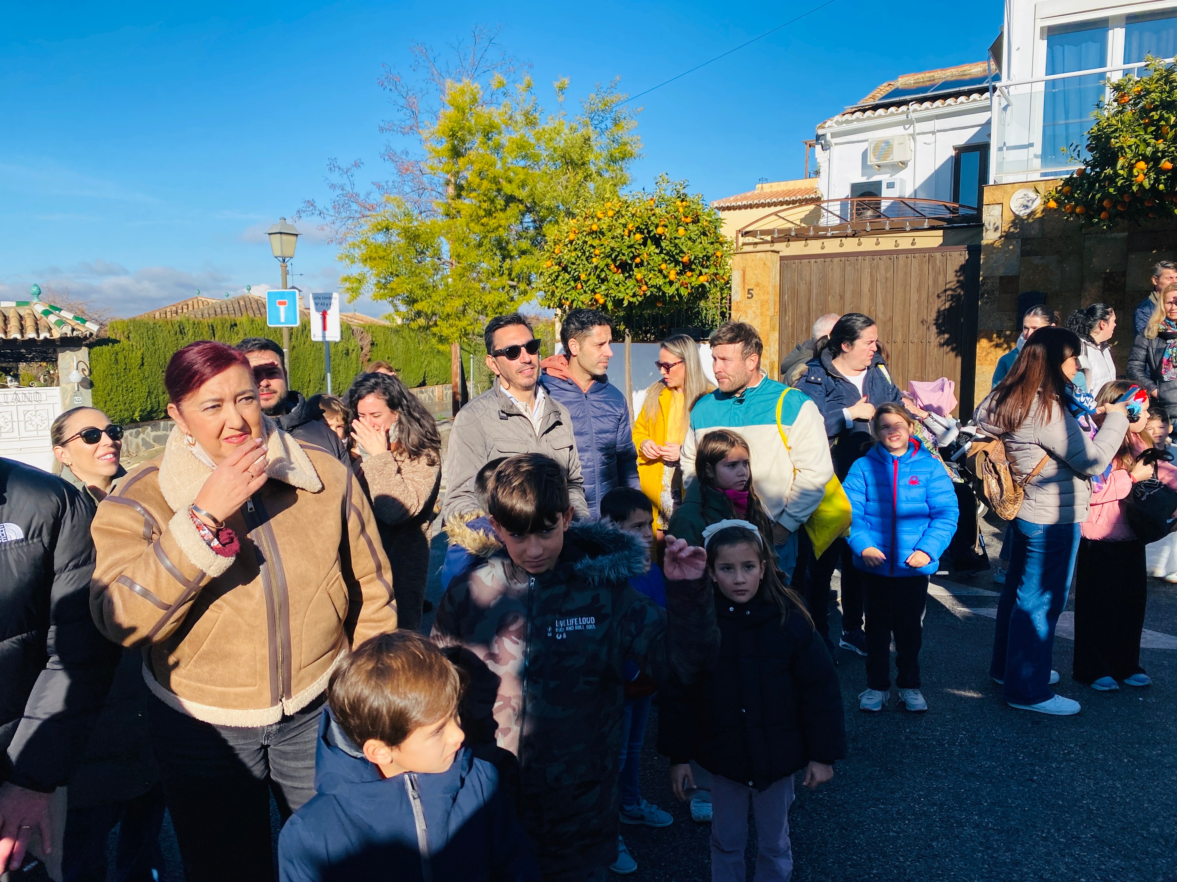 El sol ilumina la Cabalgata de Huétor Vega