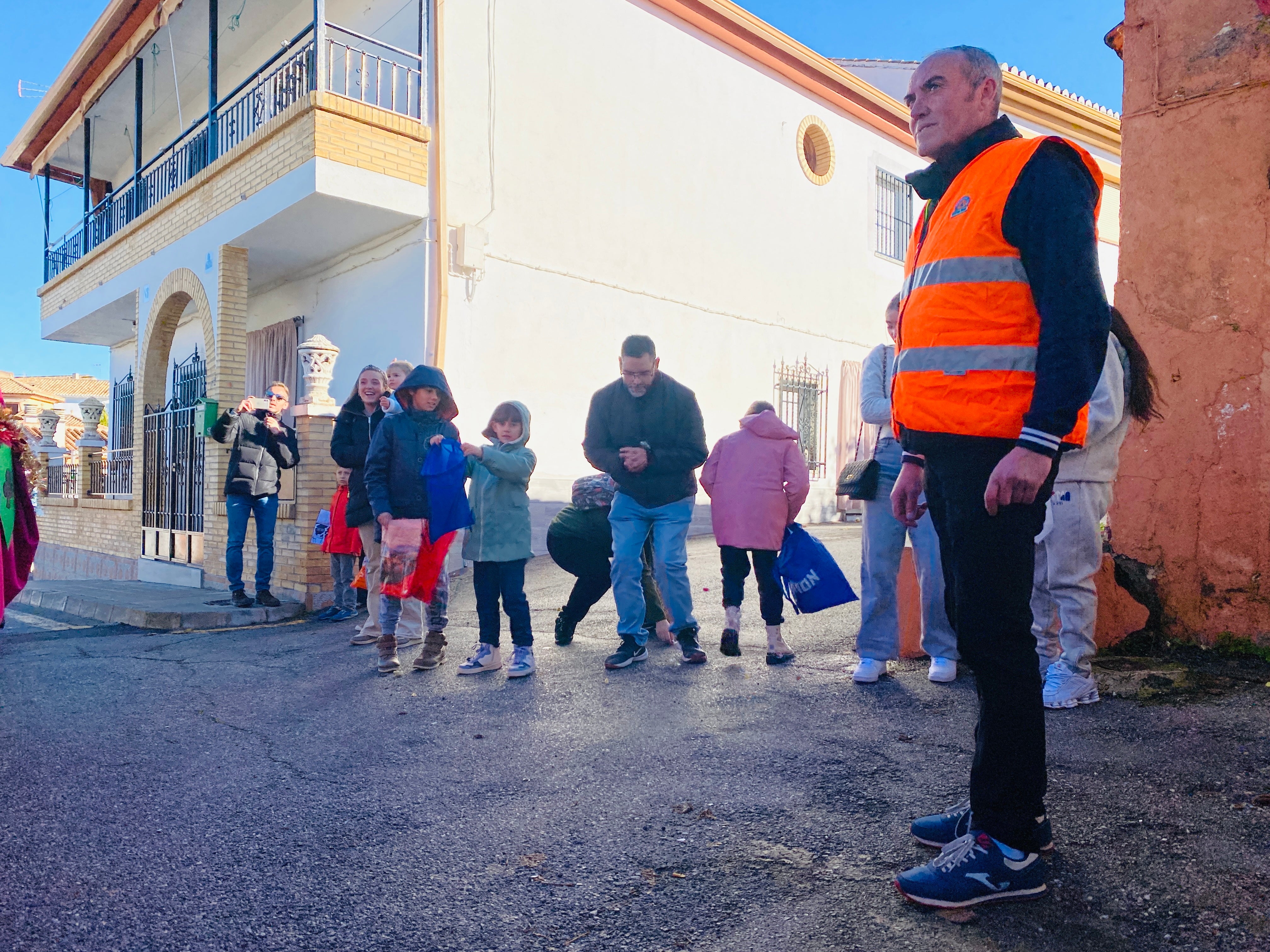 El sol ilumina la Cabalgata de Huétor Vega