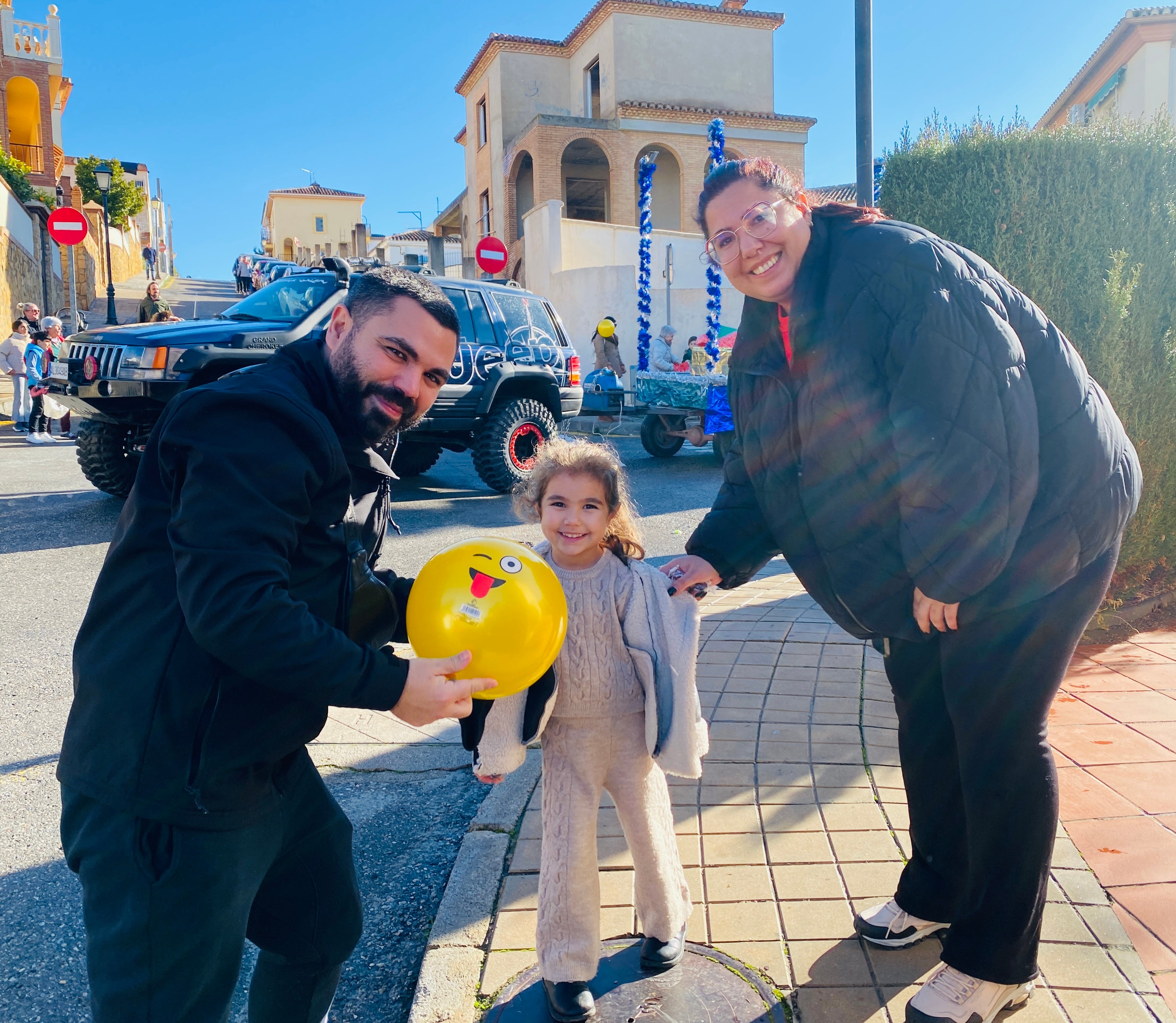 El sol ilumina la Cabalgata de Huétor Vega