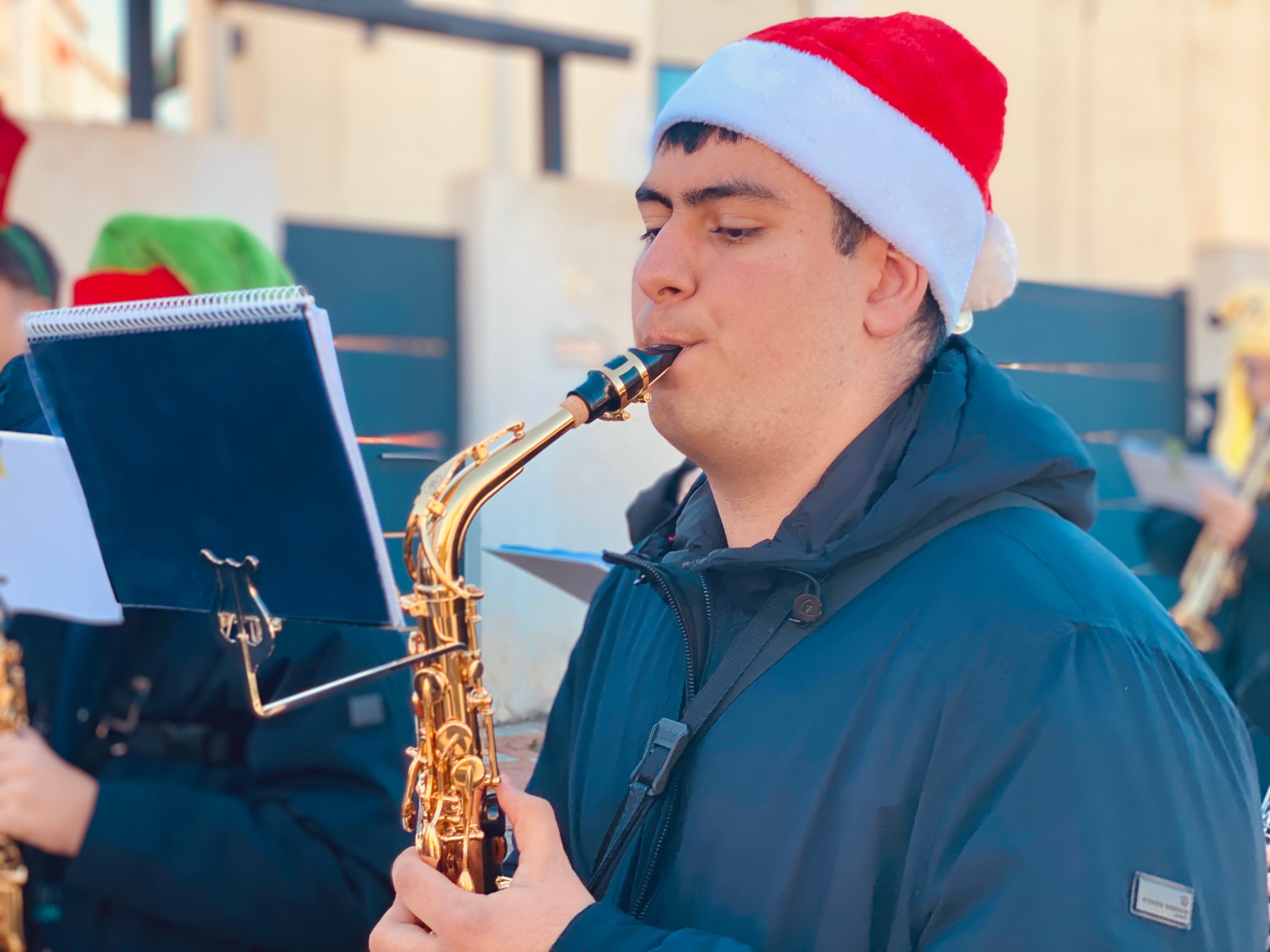 El sol ilumina la Cabalgata de Huétor Vega