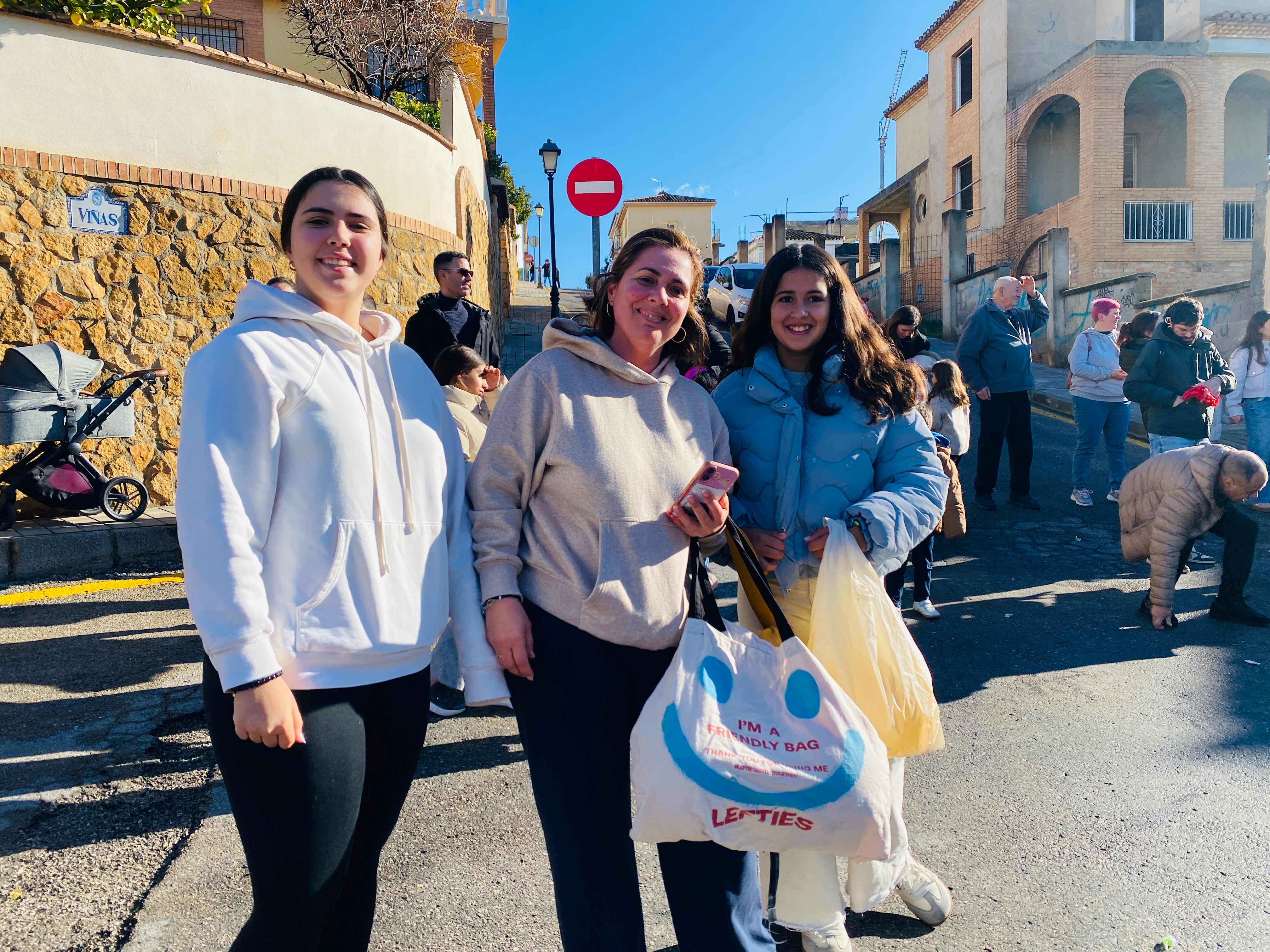 El sol ilumina la Cabalgata de Huétor Vega