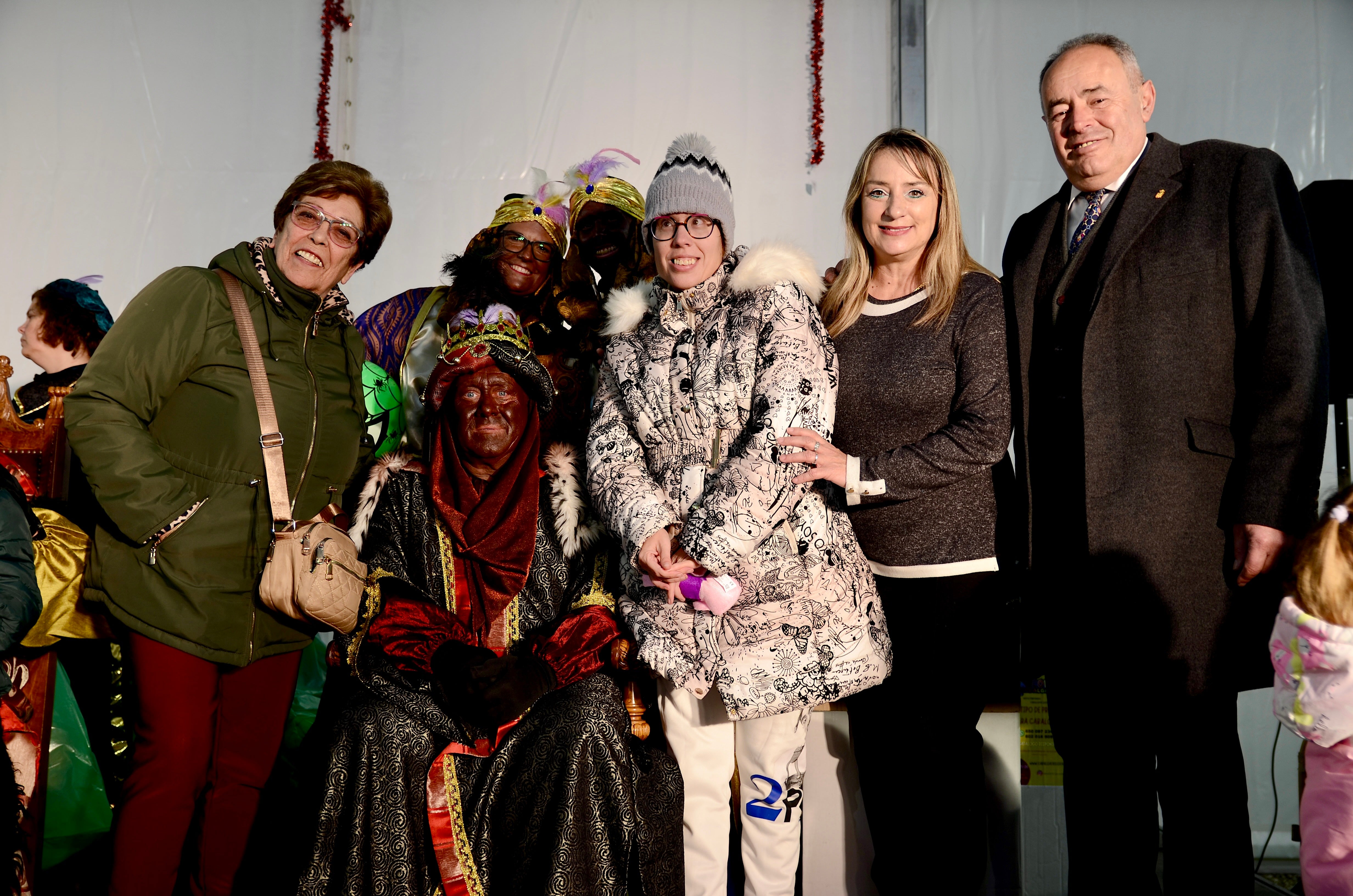 Los Reyes Magos llenan la carpa de Huerta Cercada en Huétor Vega