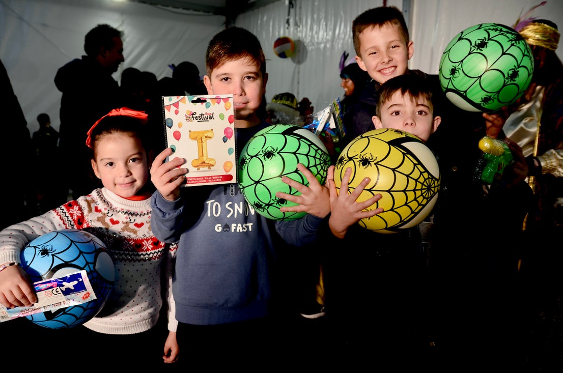 Los Reyes Magos llenan la carpa de Huerta Cercada en Huétor Vega
