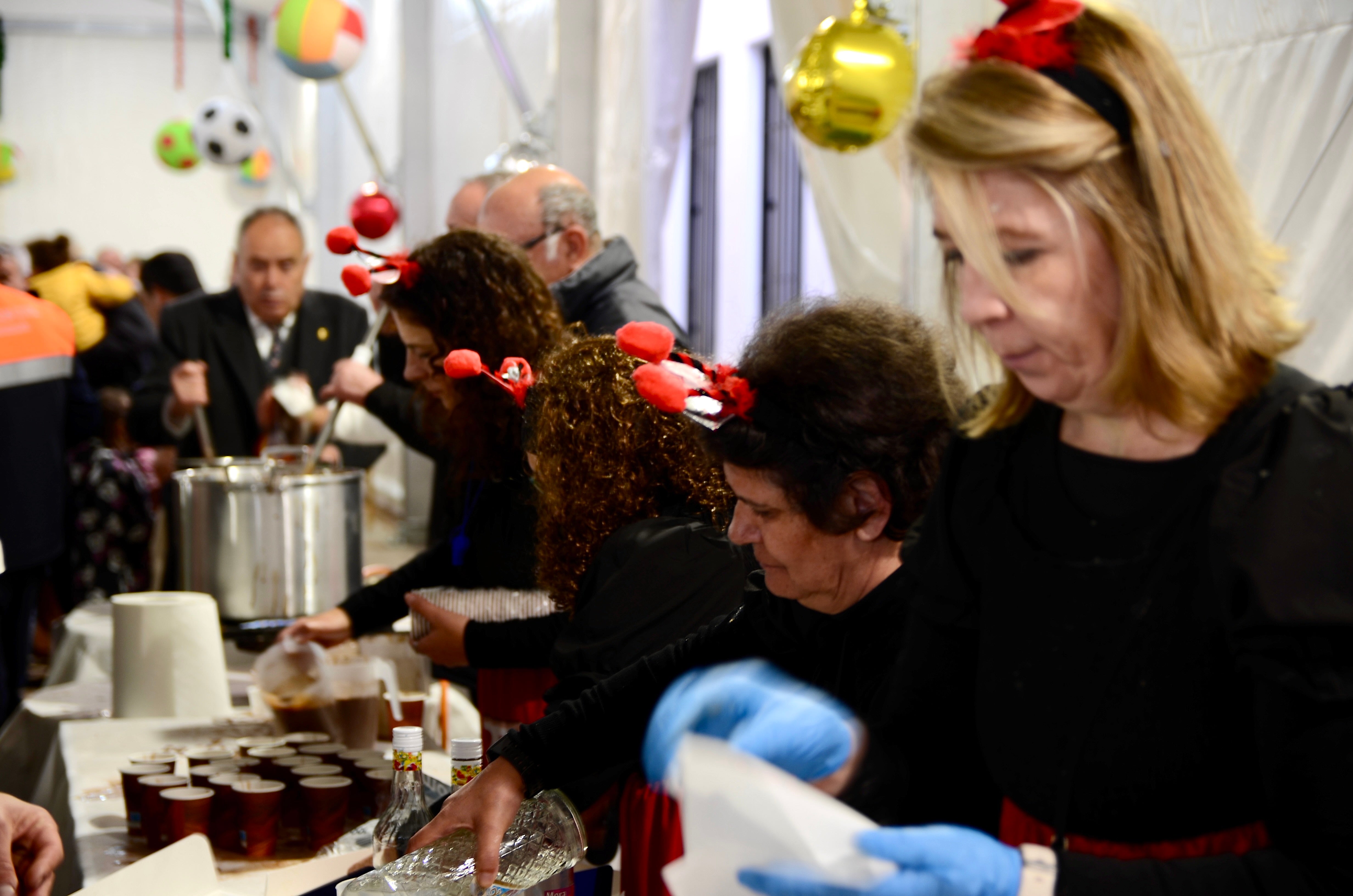 Los Reyes Magos llenan la carpa de Huerta Cercada en Huétor Vega