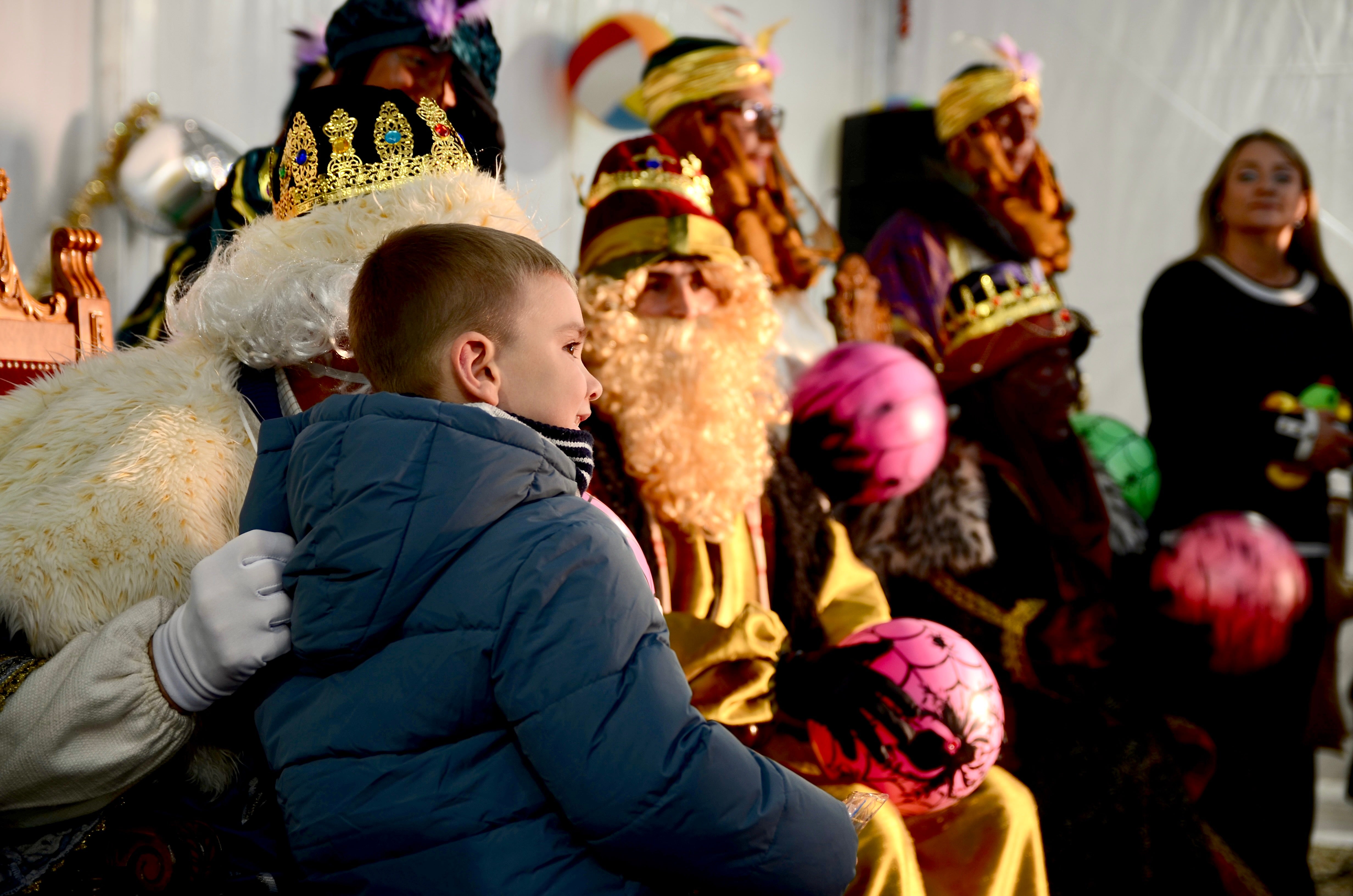 Los Reyes Magos llenan la carpa de Huerta Cercada en Huétor Vega