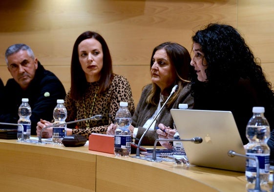 Elena Duque, portavoz del grupo municipal del PP, en el pleno.