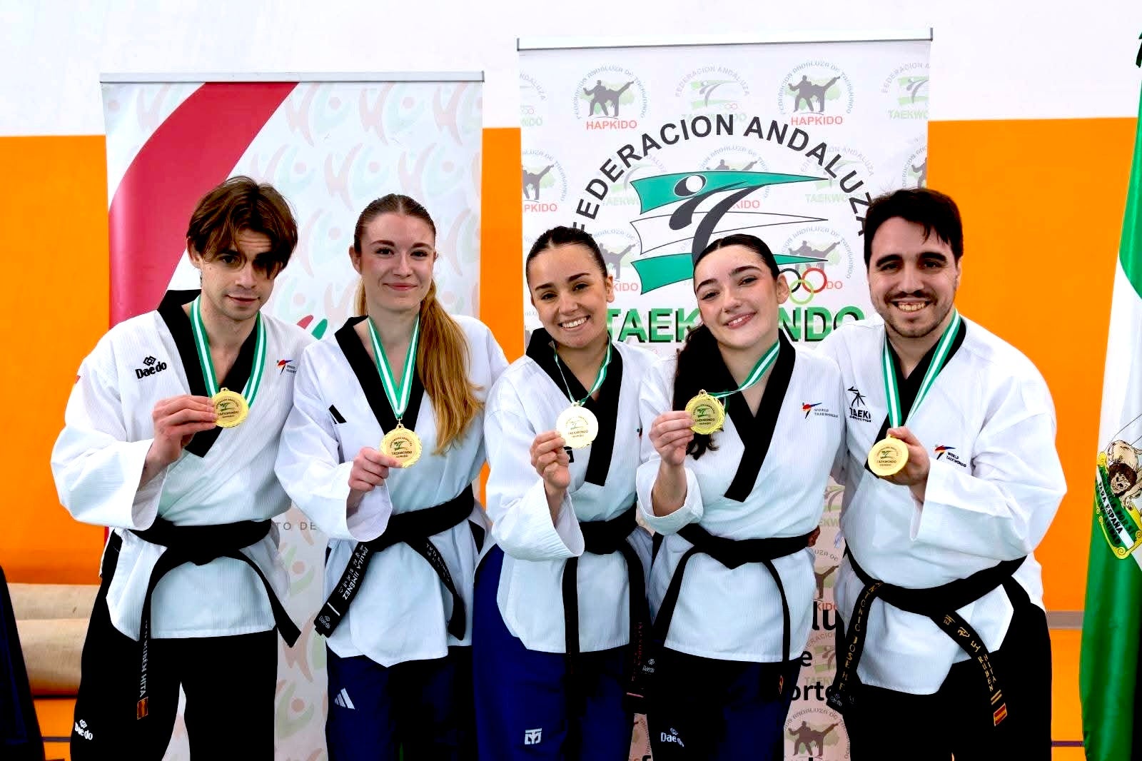 Los deportistas del club hueteño lograron un amplio medallero.