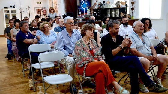 El Ayuntamiento de Huétor Vega convoca el 23 concurso de cartas de amor y desamor