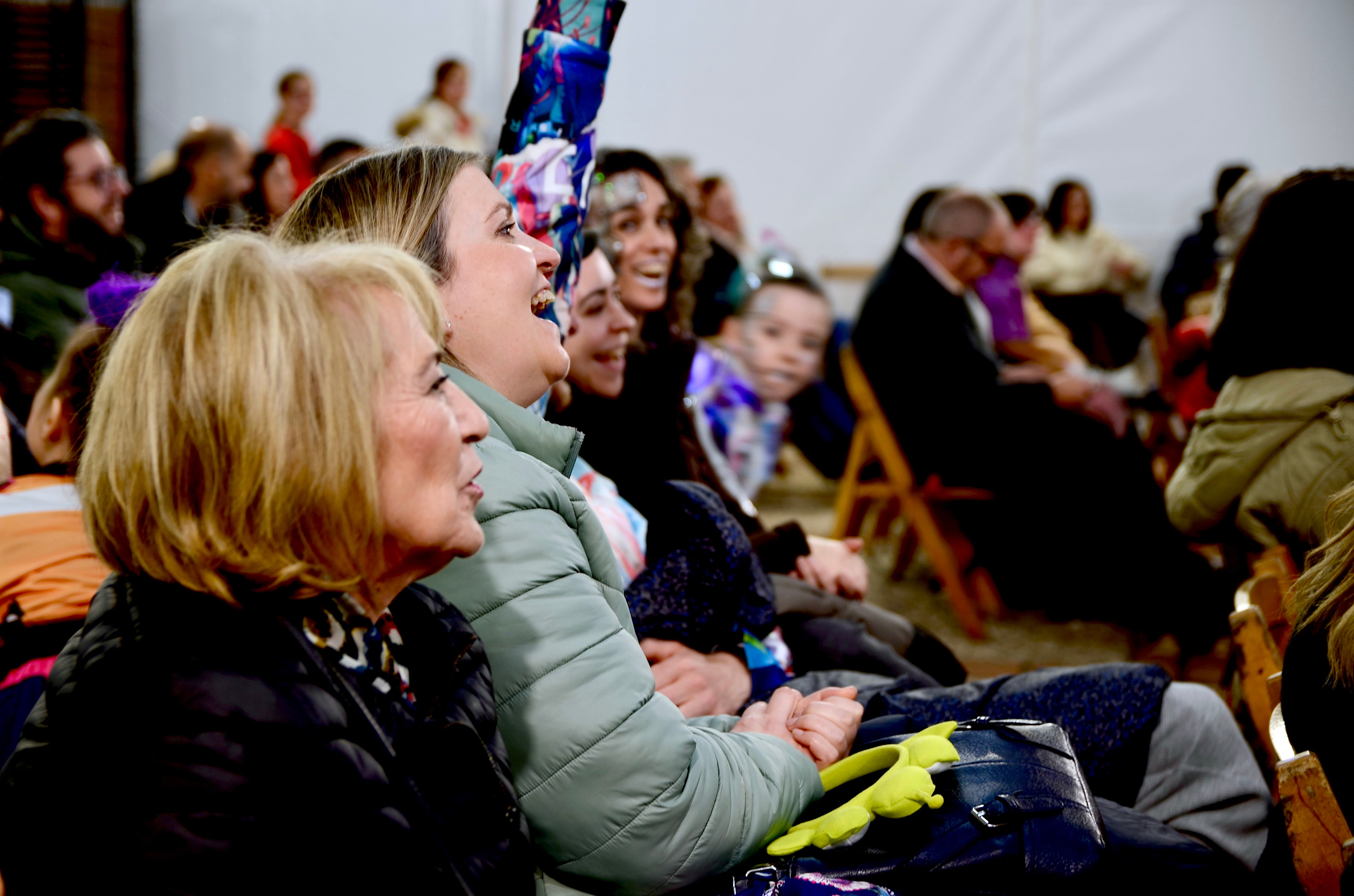 Chirigotas mordaces y con salero en Huétor Vega