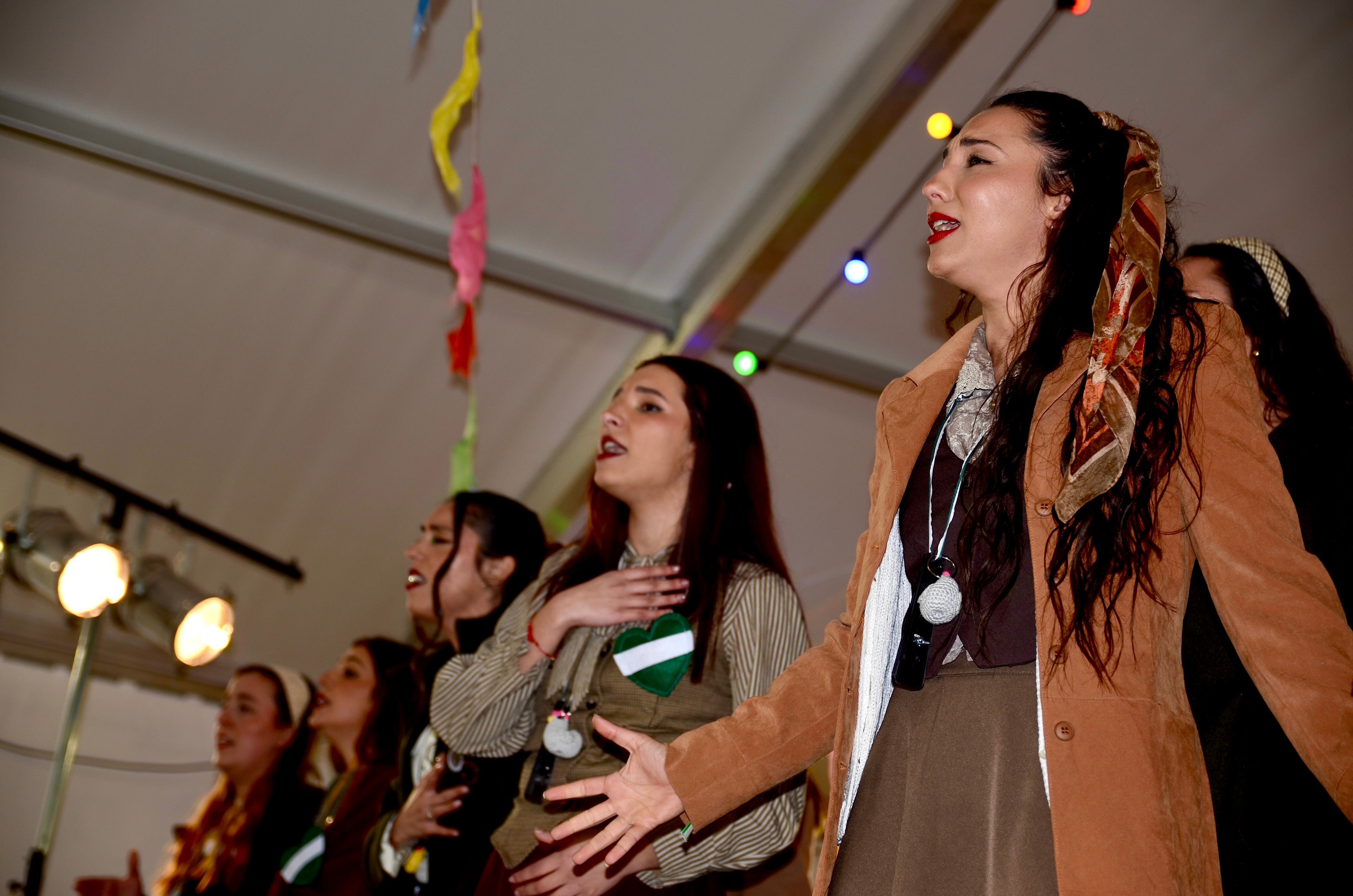 Chirigotas mordaces y con salero en Huétor Vega