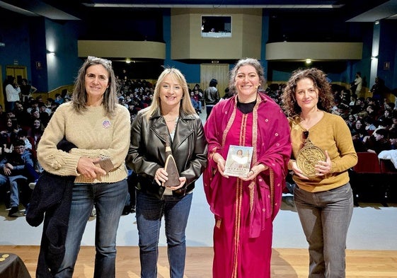 Las concejalías de Igualdad de Monachil y Huétor Vega organizan el espectáculo sobre Hipatia de Alejandría.