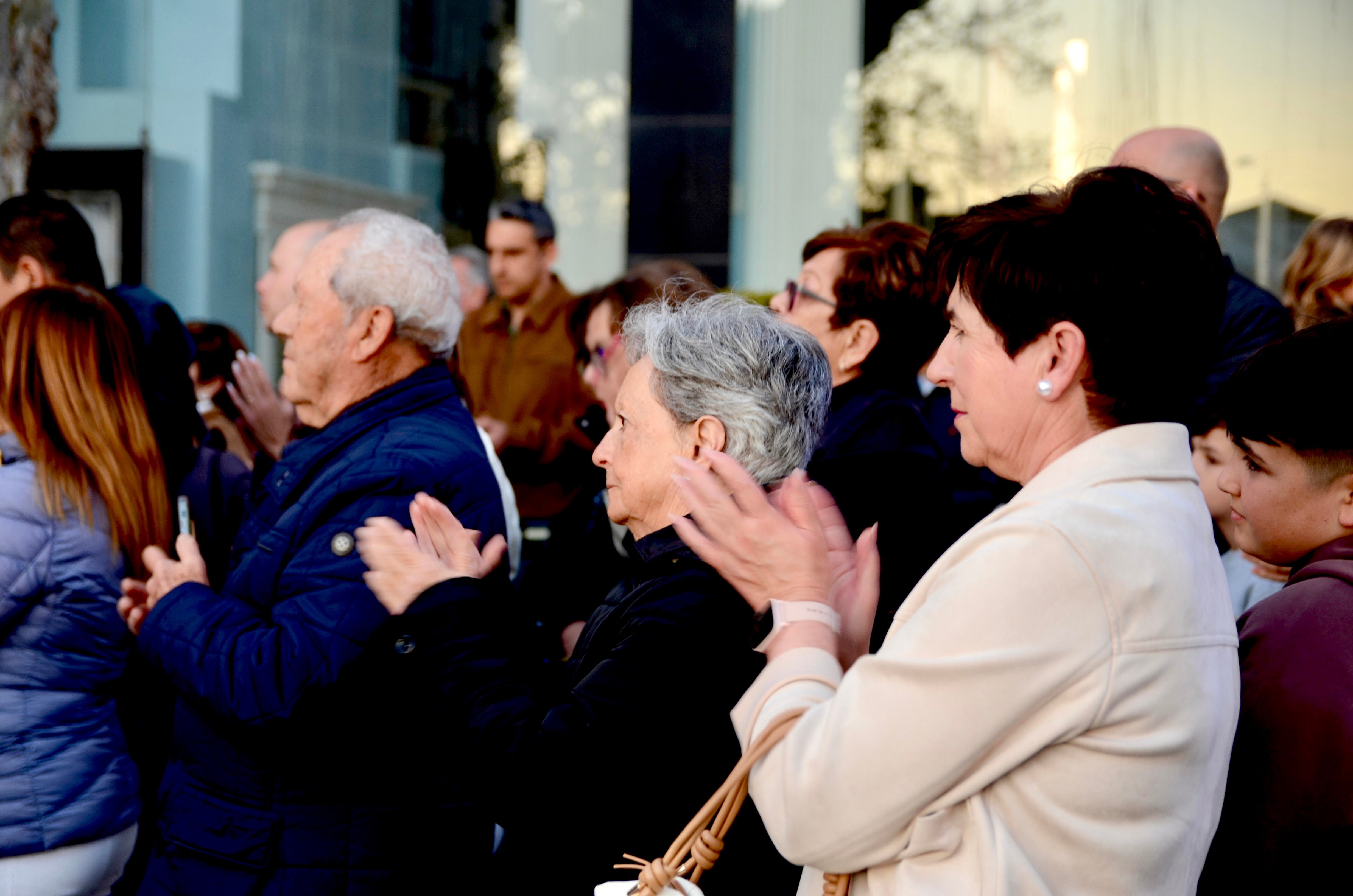 El Jueves Santo suena a saeta en Huétor Vega