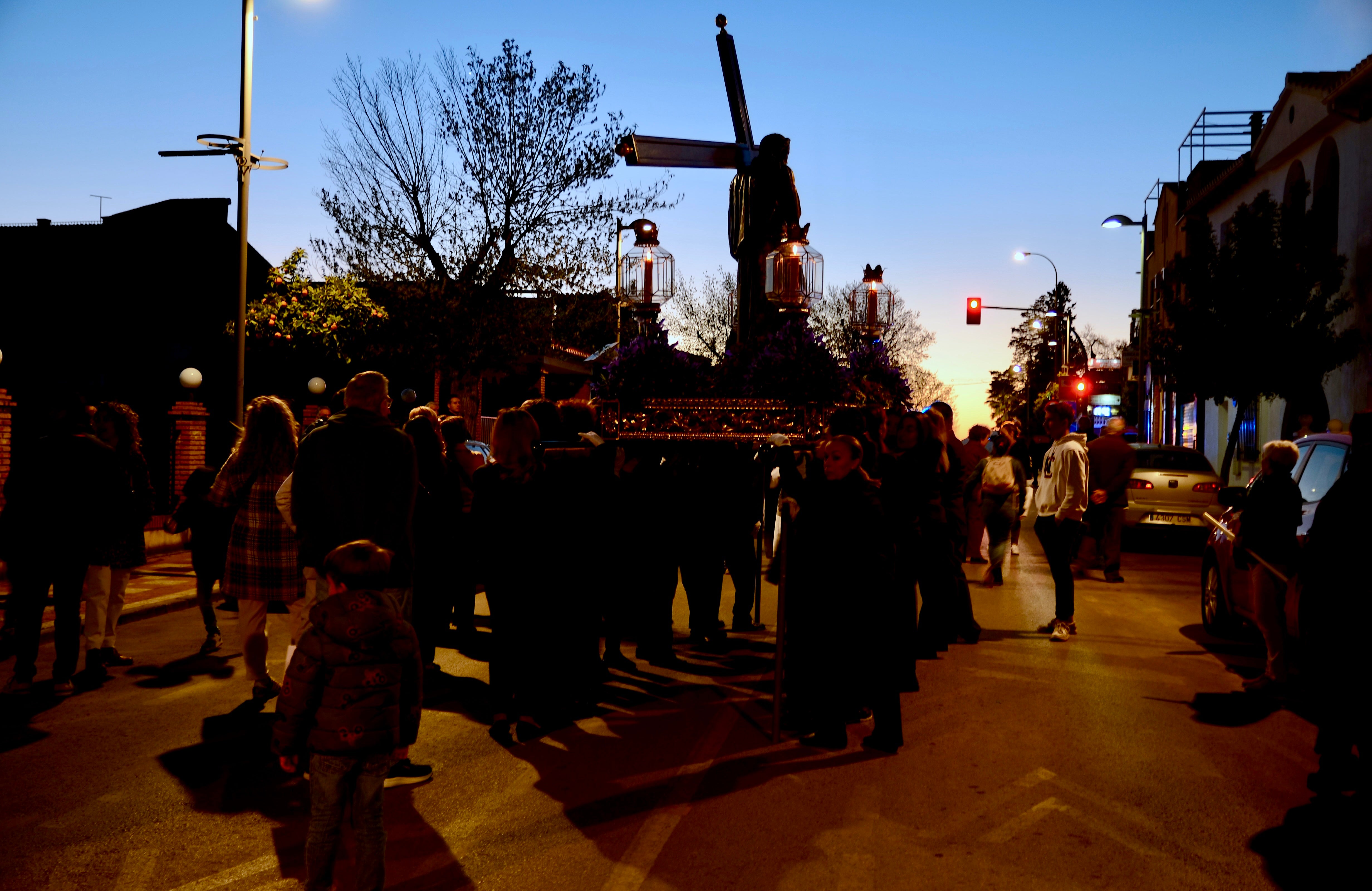 El Jueves Santo suena a saeta en Huétor Vega