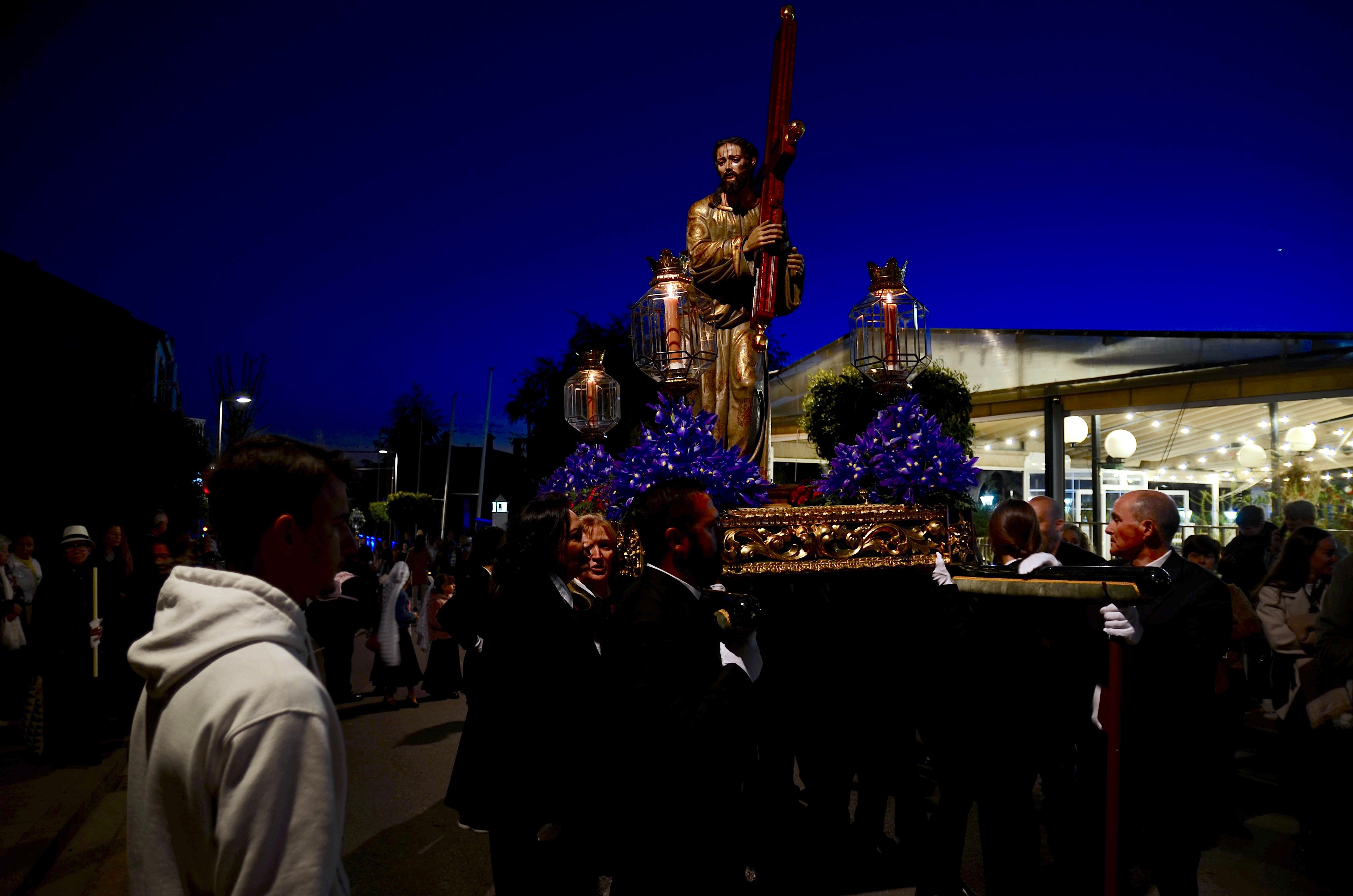 El Jueves Santo suena a saeta en Huétor Vega