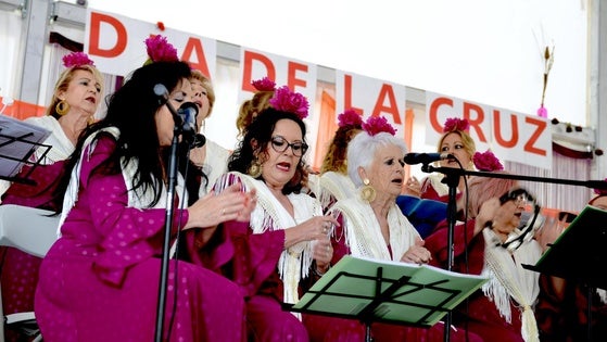 Día de la Cruz en Huétor Vega: arte a raudales