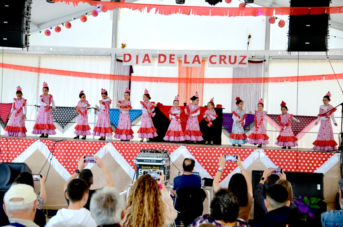 Día de la Cruz en Huétor Vega: arte a raudales