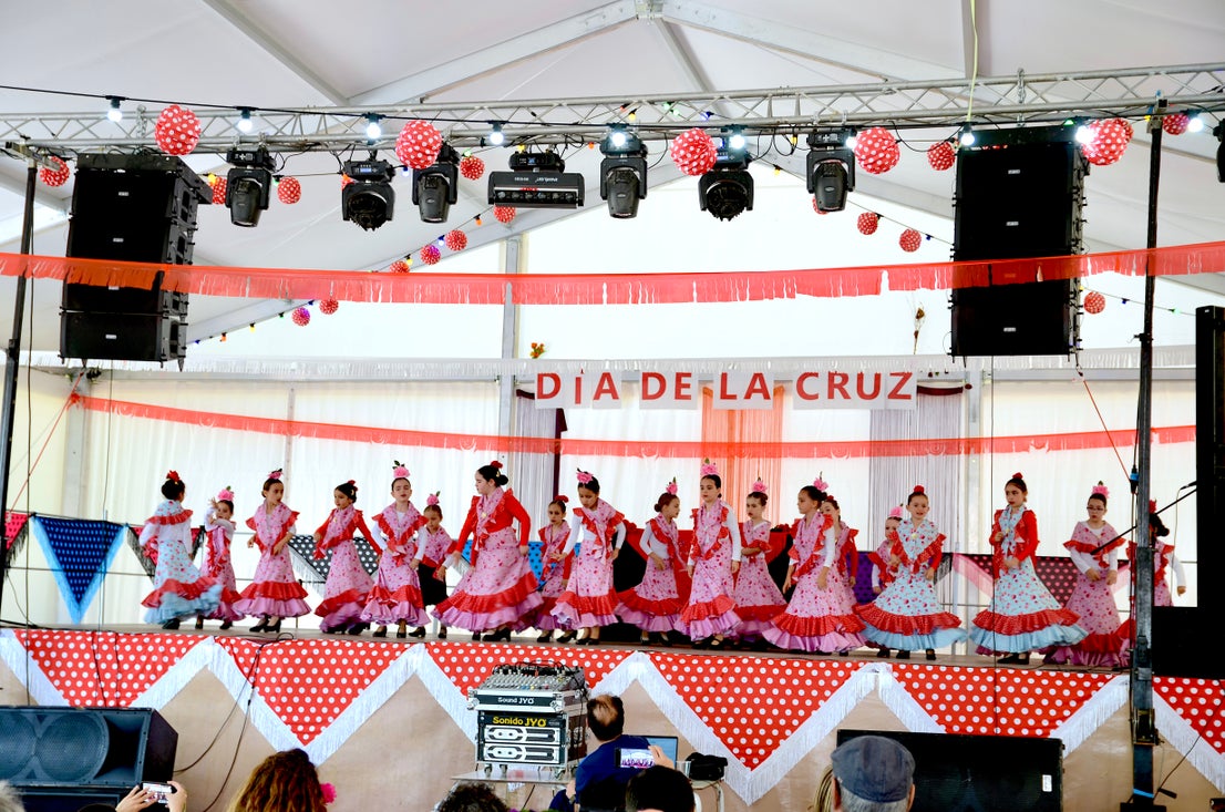 Día de la Cruz en Huétor Vega: arte a raudales