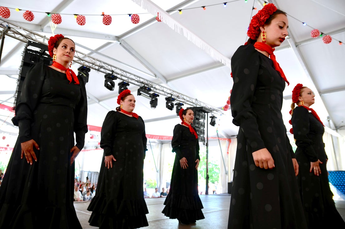 Día de la Cruz en Huétor Vega: arte a raudales