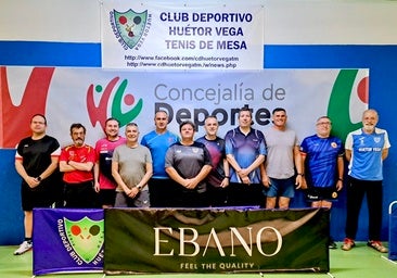 Los once participantes, procedentes de toda la provincia, en Huétor Vega.