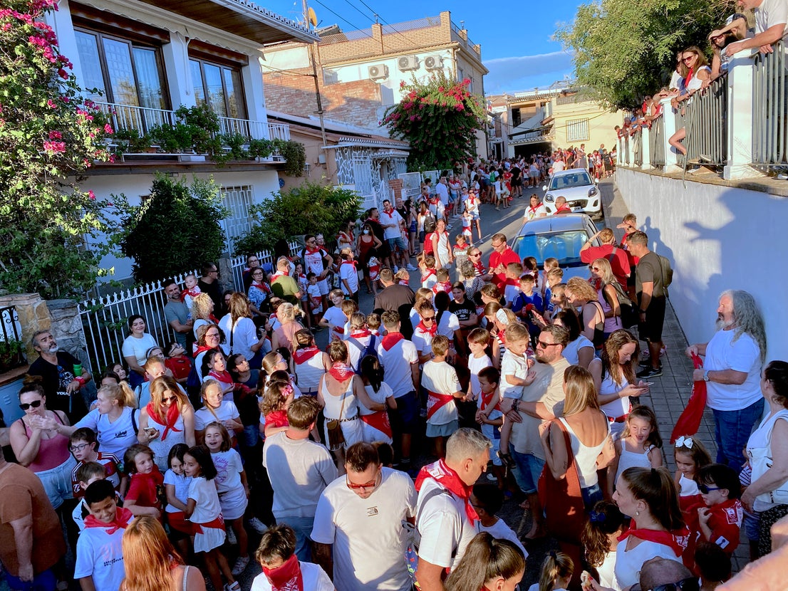 Así fue el encierro de los ‘sanfermines’ de Huétor Vega