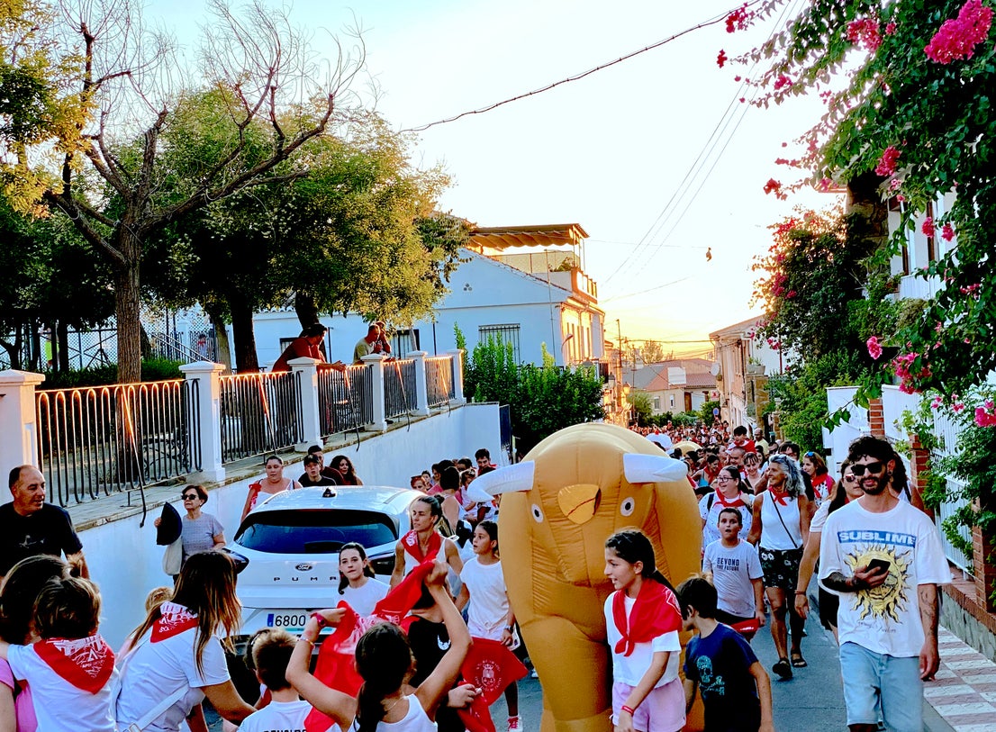 Así fue el encierro de los ‘sanfermines’ de Huétor Vega