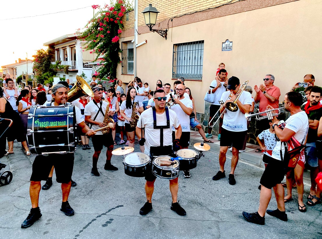Así fue el encierro de los ‘sanfermines’ de Huétor Vega