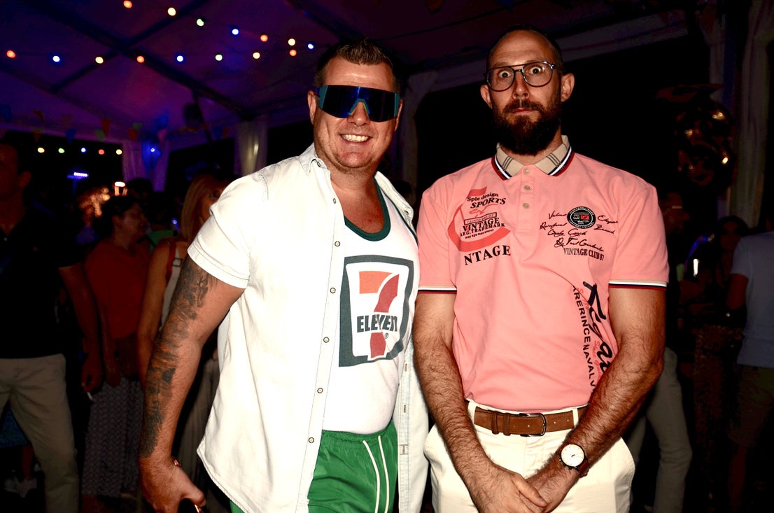 Fiesta Ochentera en Huétor Vega: rímel, tupés y lentejuelas