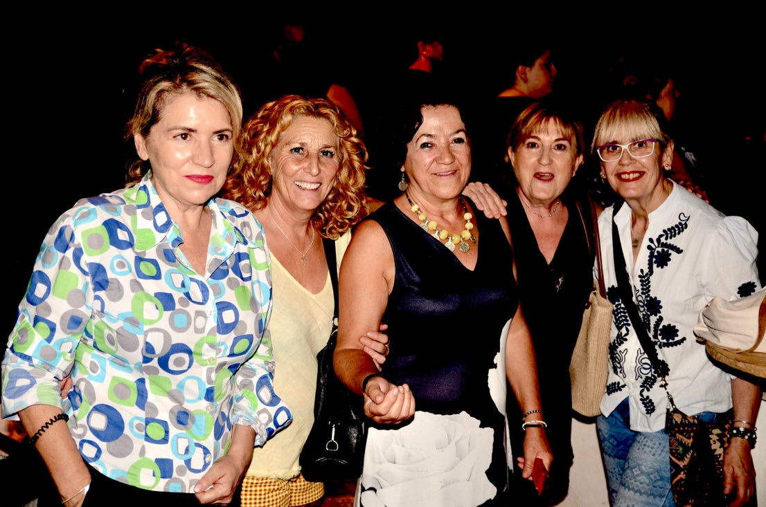 Fiesta Ochentera en Huétor Vega: rímel, tupés y lentejuelas
