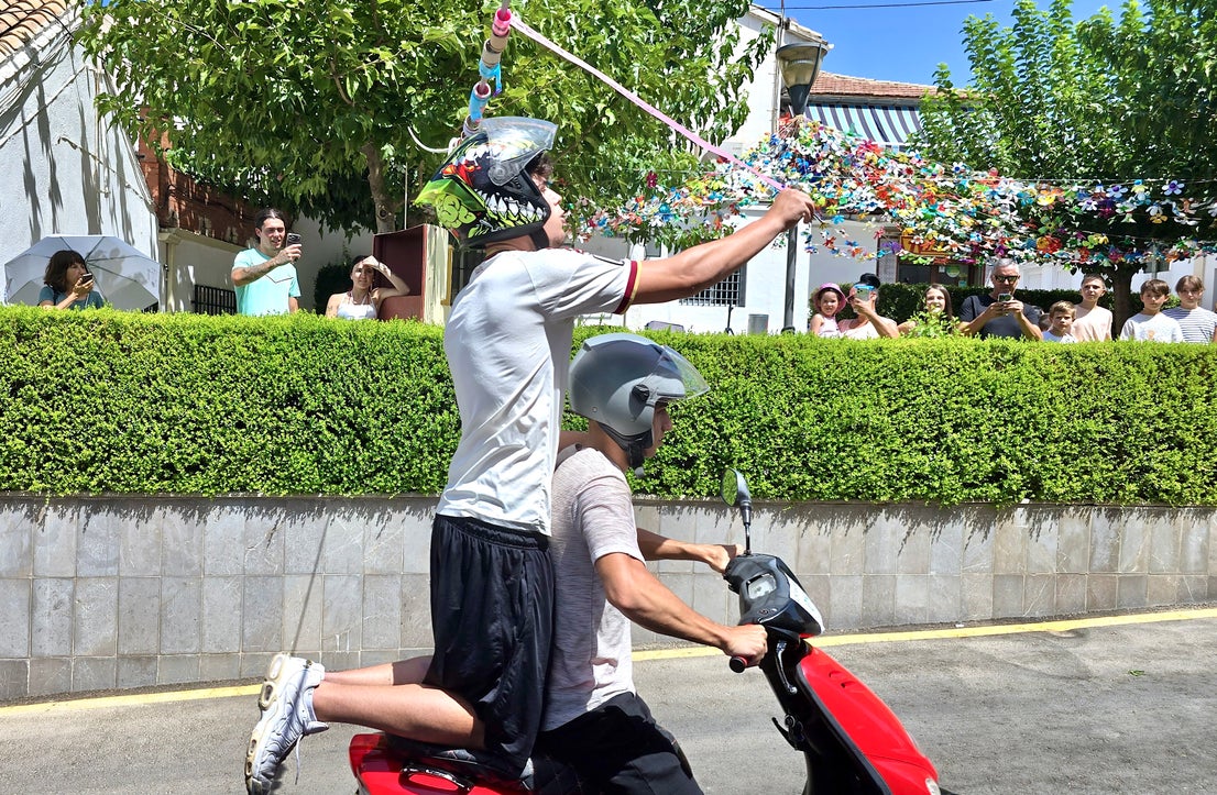 Cintas en moto y en bici en Huétor Vega