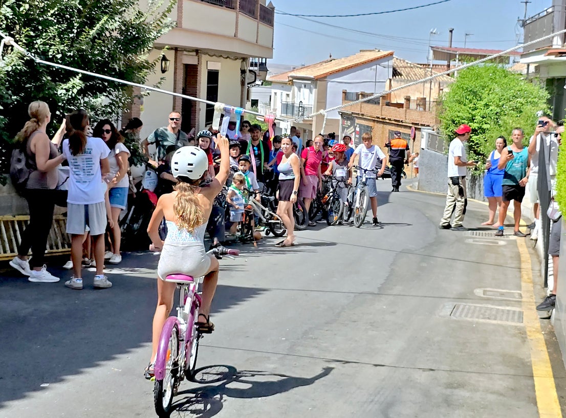 Cintas en moto y en bici en Huétor Vega