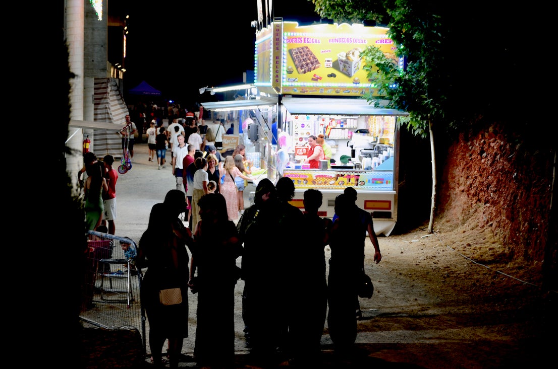 Amistades Peligrosas, la primera tentación de las noches de feria de Huétor Vega